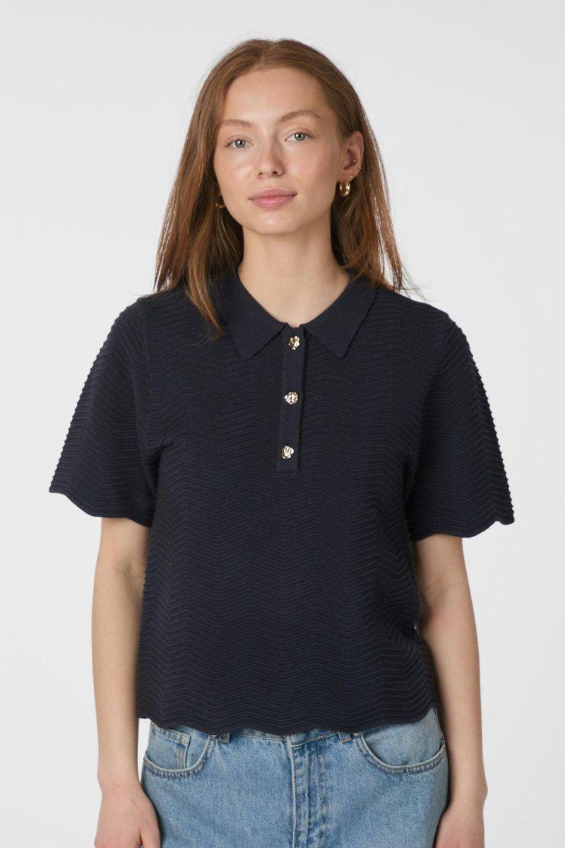 Soko Wave Knit Tee | Midnight Blue | Strik fra Neo Noir