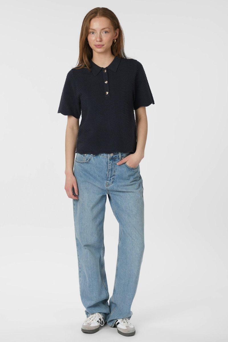 Soko Wave Knit Tee | Midnight Blue | Strik fra Neo Noir