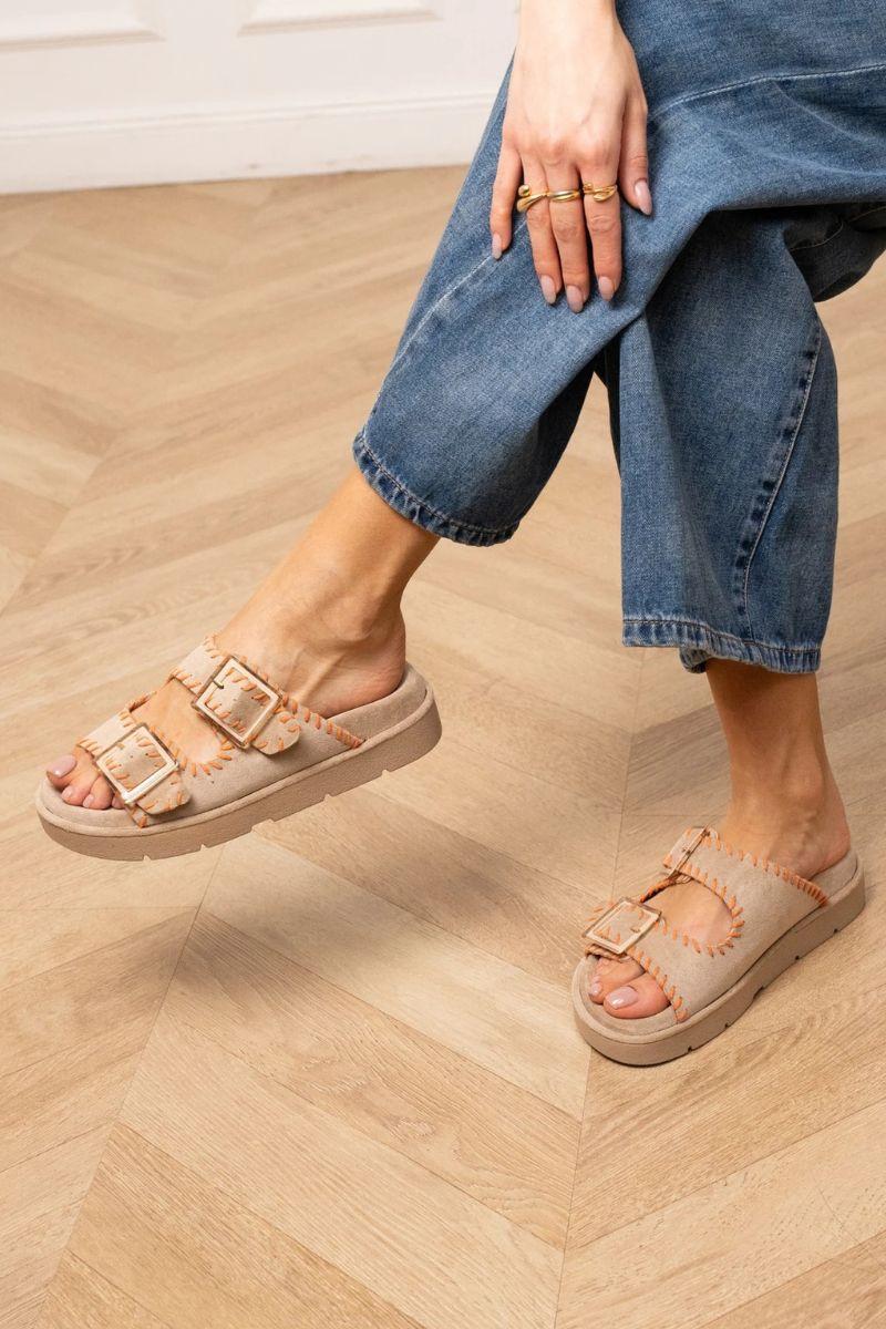 Suede Summer Sandals | Beige | Sandal fra Lazy Bear