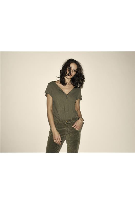 Troy Tee (Army) - T-shirt fra Mos Mosh - Mos Mosh - Lisen.dk