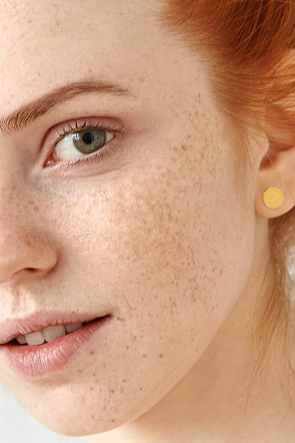 SPOT Cirkelrund ørestik. Forgyldt sterling sølv. 6 mm. Lisen.dk