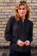 Karia Illusion Bluse | Schwarz