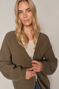 Wynter V-Ausschnitt Strickjacke | Meeresschildkröte