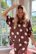 Mabel Hemdbluse | Mocca Dot | Bluse aus schwarzer Farbe