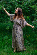 Luna Langes Kleid mit V-Ausschnitt | Sahara Moon